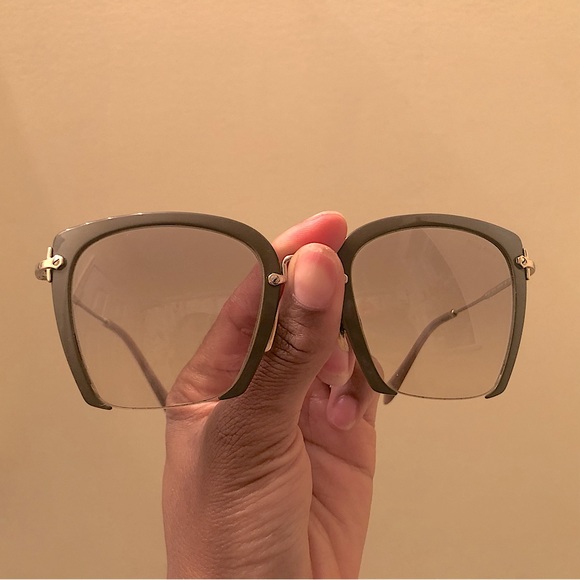 Hi everyone selling these miu miu frames - Picture 3 of 11